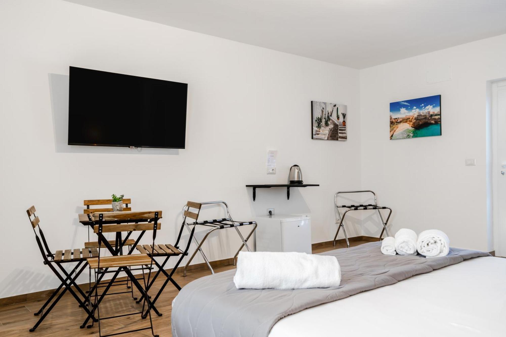 Pietramare Luxury Suites Bari Zewnętrze zdjęcie