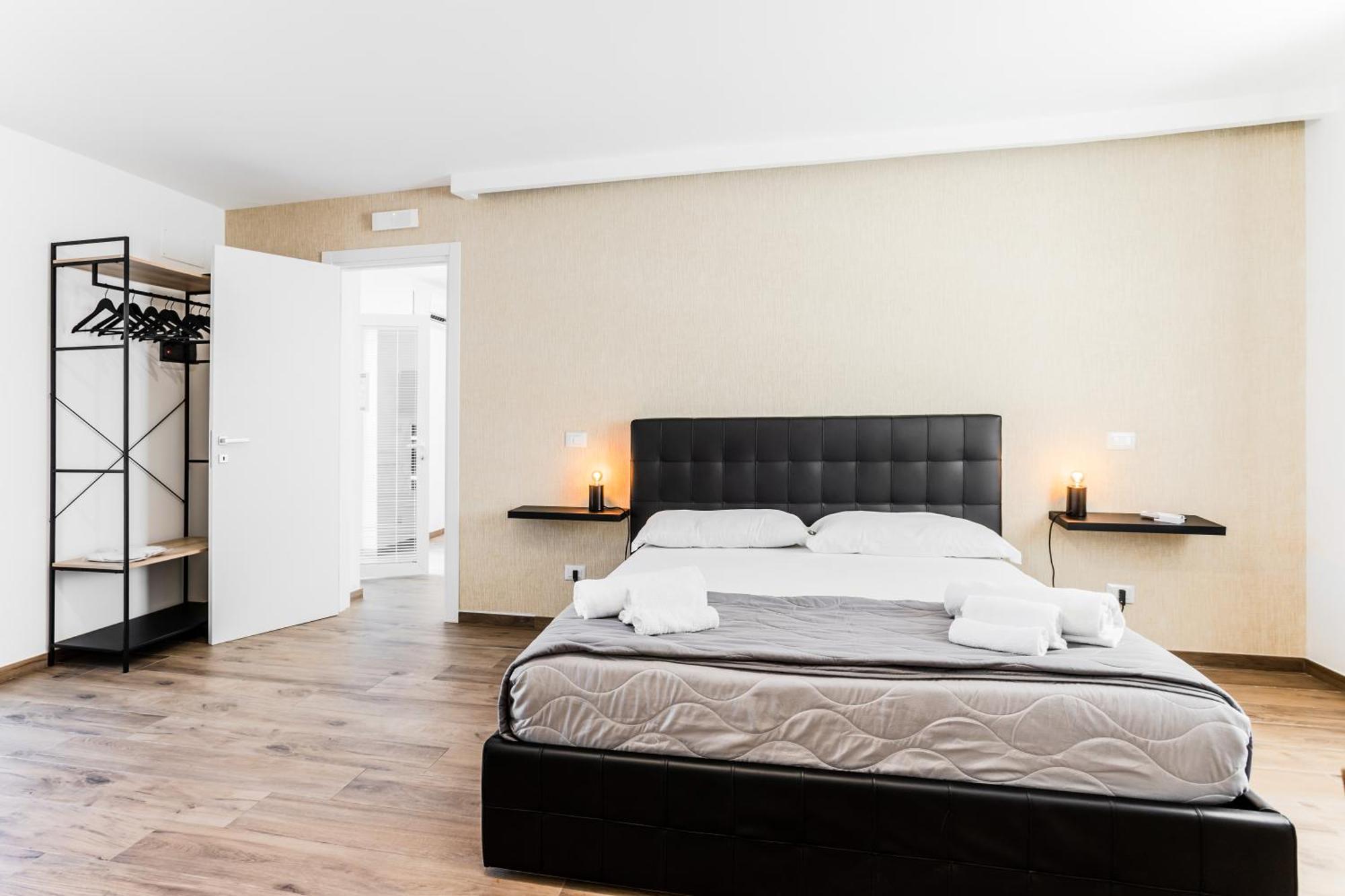 Pietramare Luxury Suites Bari Zewnętrze zdjęcie