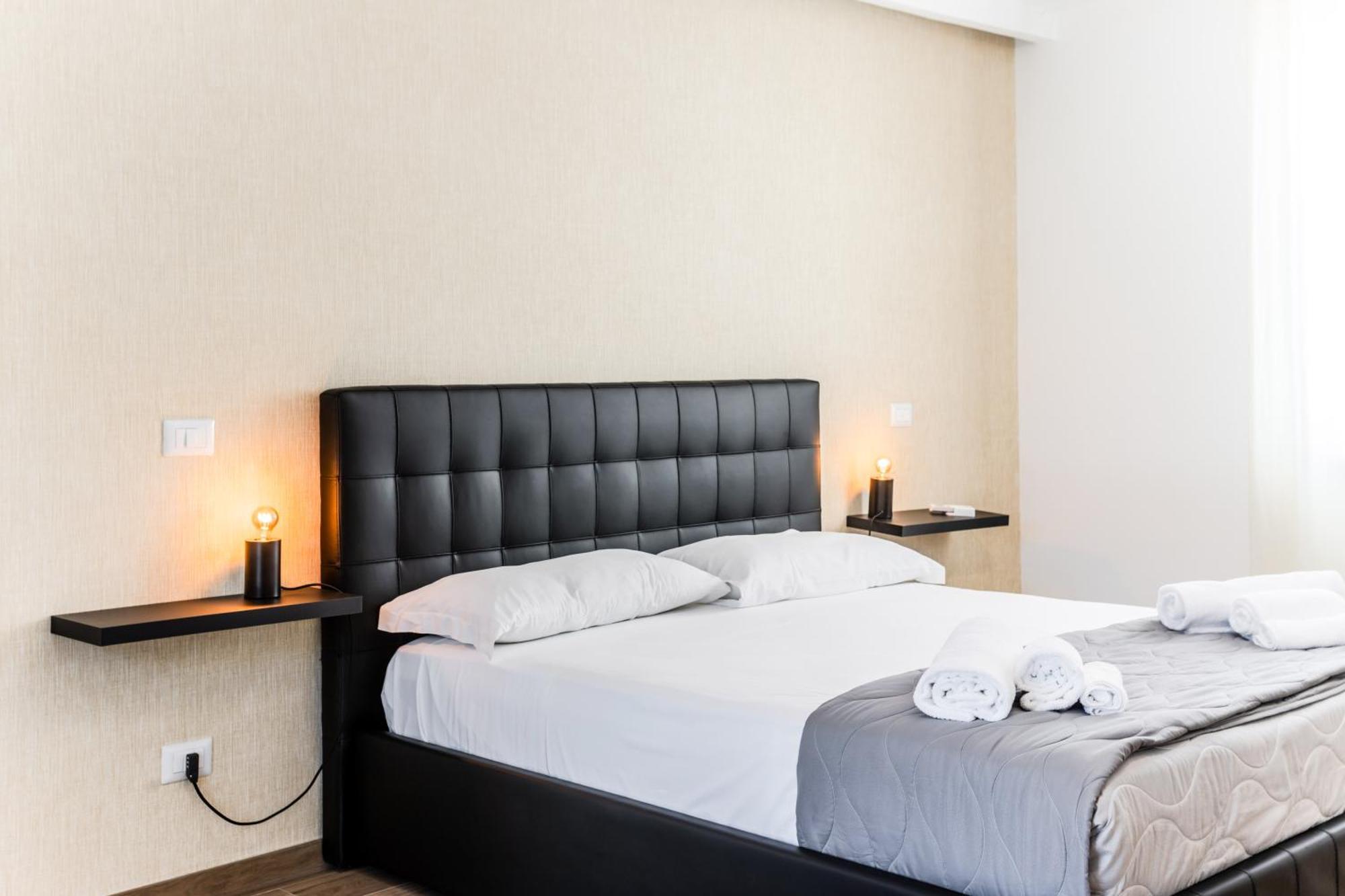 Pietramare Luxury Suites Bari Zewnętrze zdjęcie