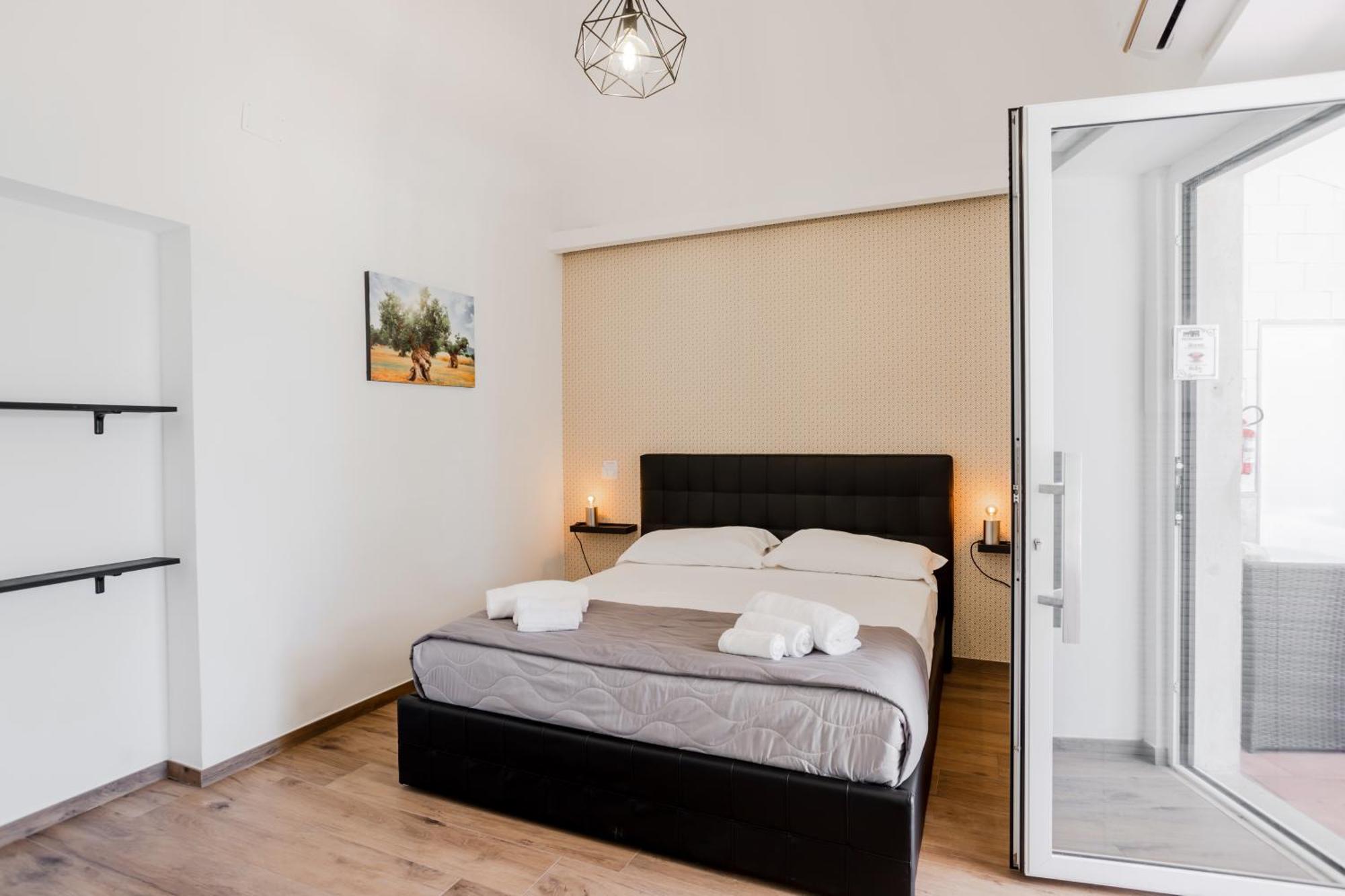 Pietramare Luxury Suites Bari Zewnętrze zdjęcie