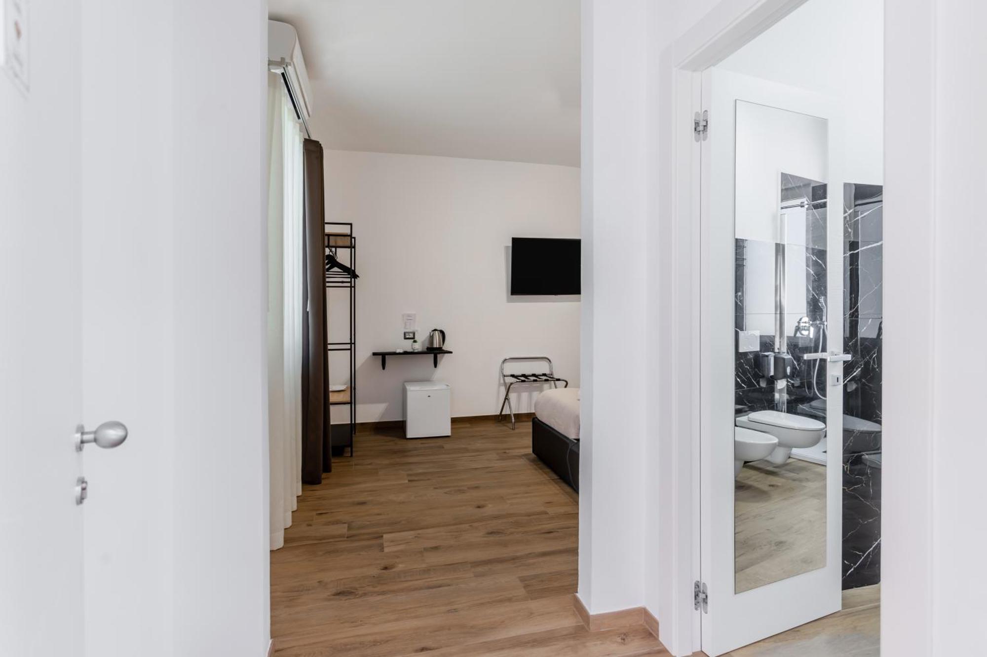 Pietramare Luxury Suites Bari Zewnętrze zdjęcie