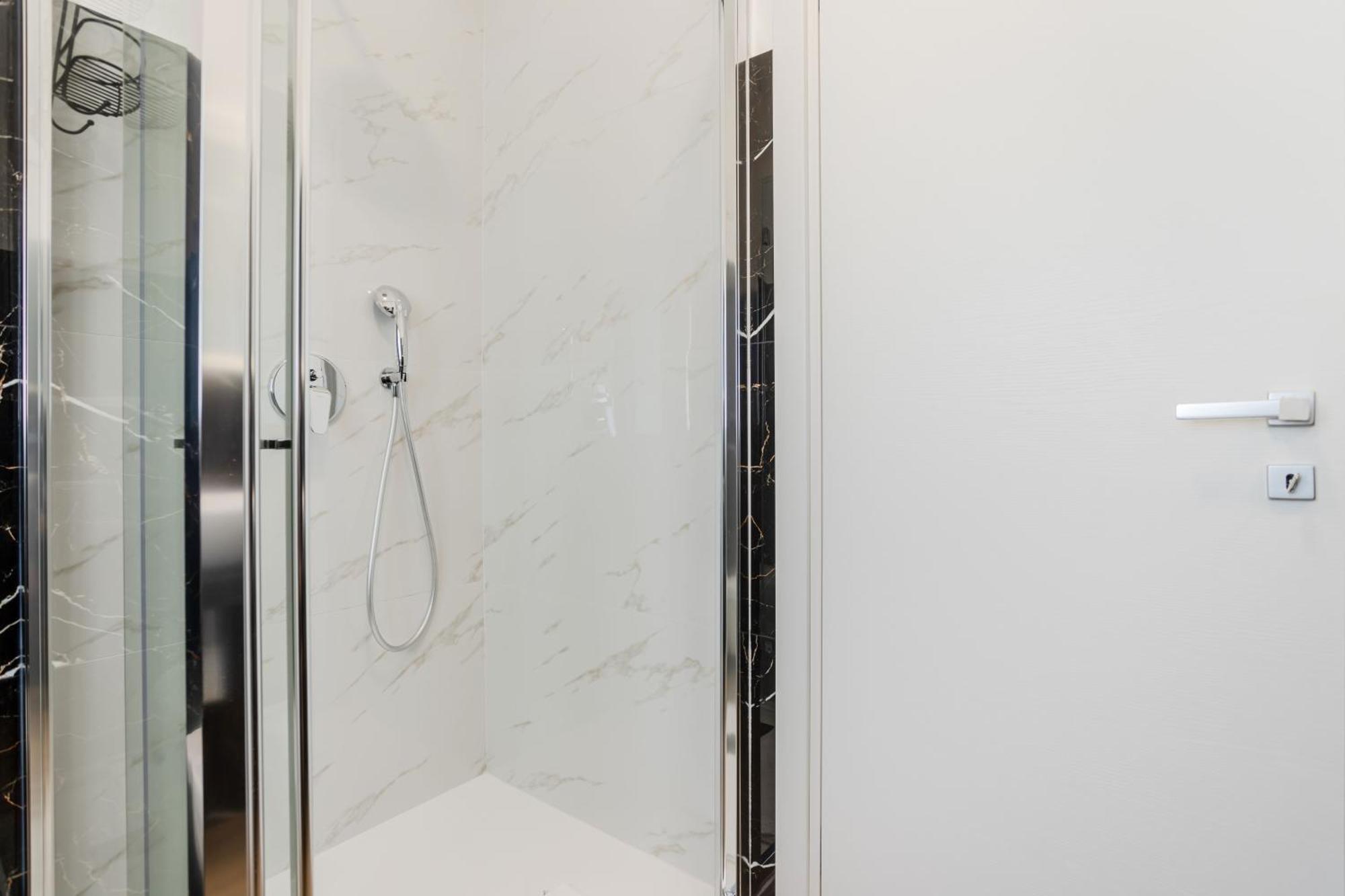 Pietramare Luxury Suites Bari Zewnętrze zdjęcie